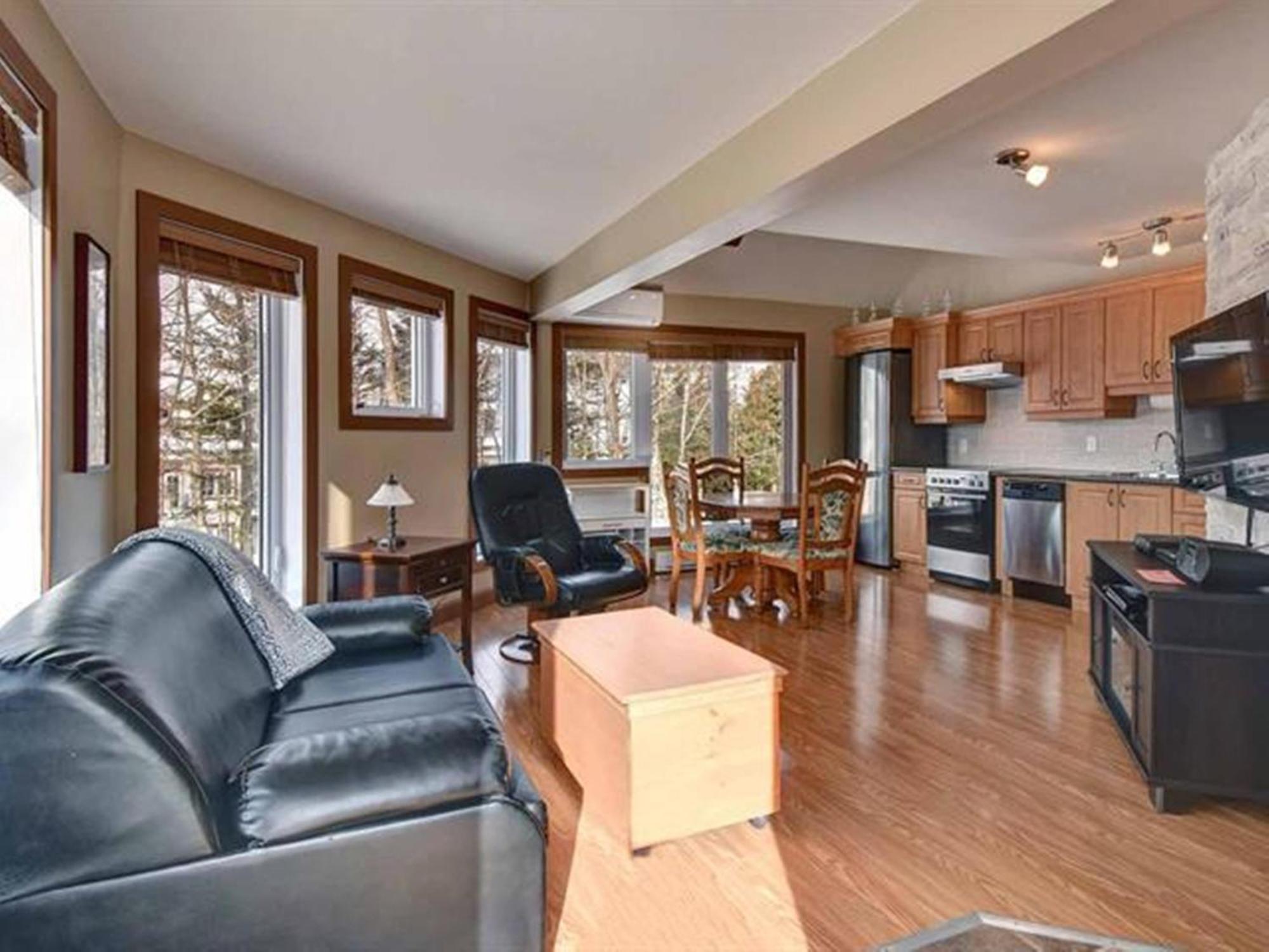 Bright Condo Near The Lake By Globalstay Mont-Tremblant Exterior photo